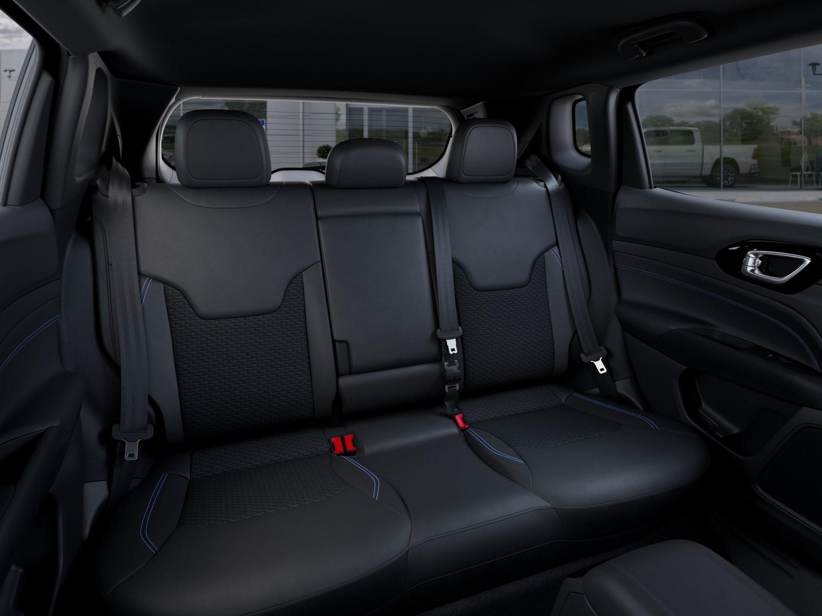 New 2026 Silver Zynith Metallic Clearcoat Jeep Latitude image 41