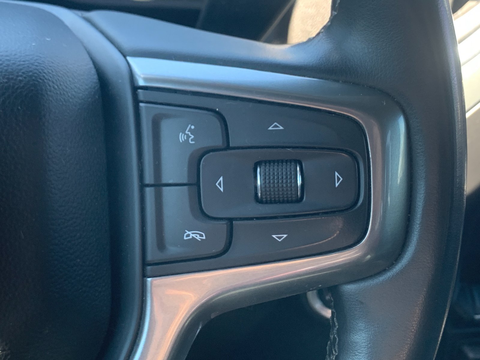 Used 2023 White Chevrolet LTZ image 29