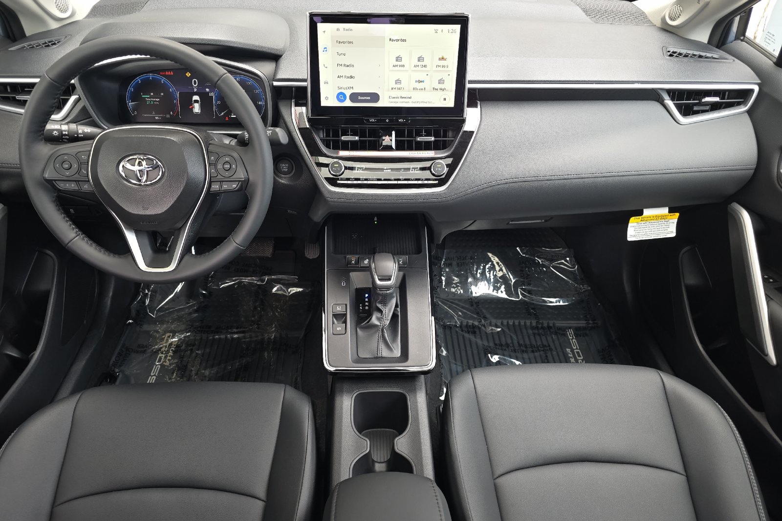 2026 Toyota Corolla Cross XLE - Photo 11