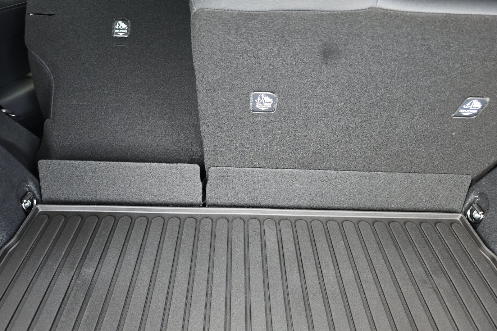 2026 Toyota Corolla Cross XLE - Photo 13