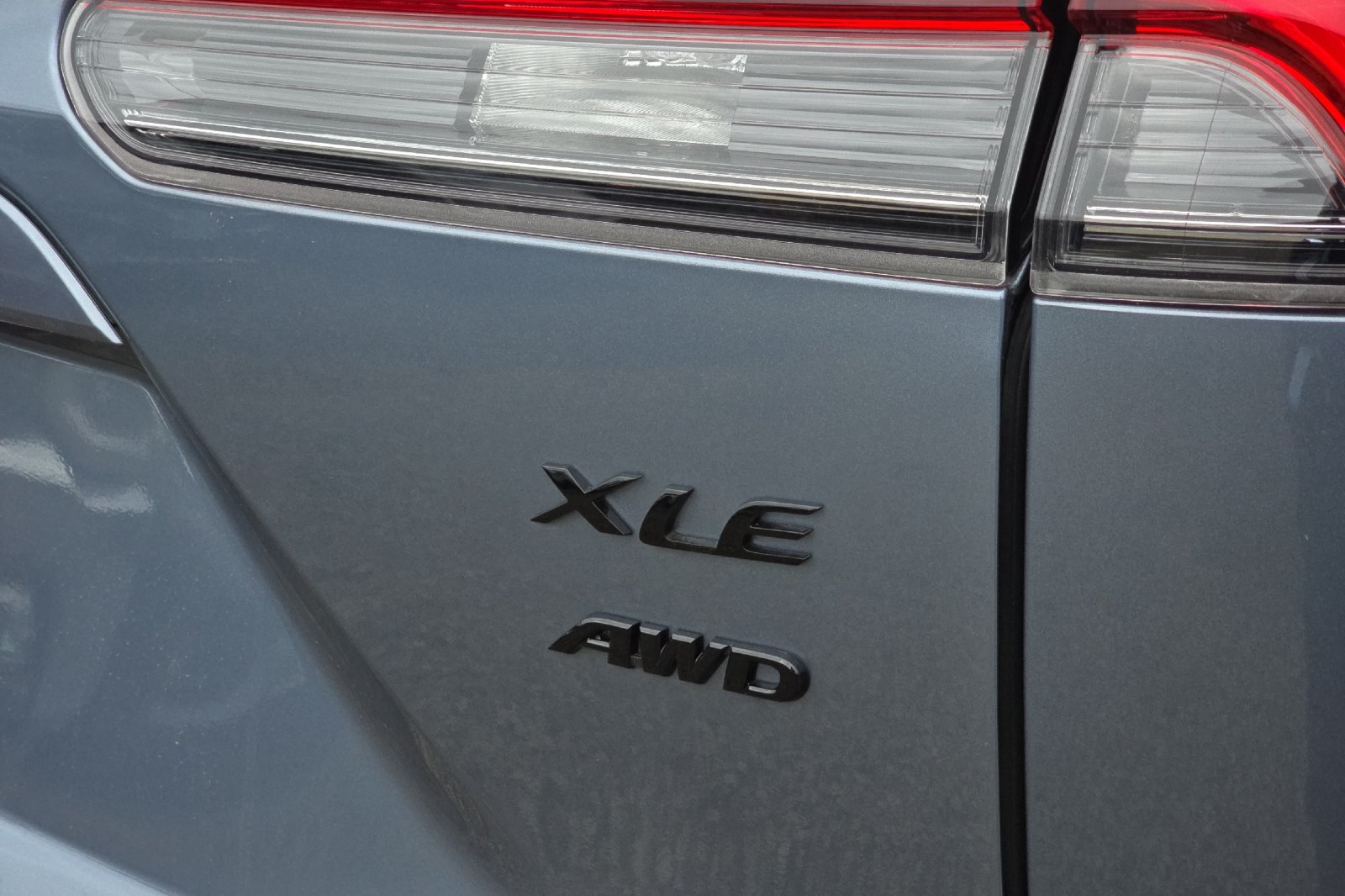 2026 Toyota Corolla Cross XLE - Photo 7