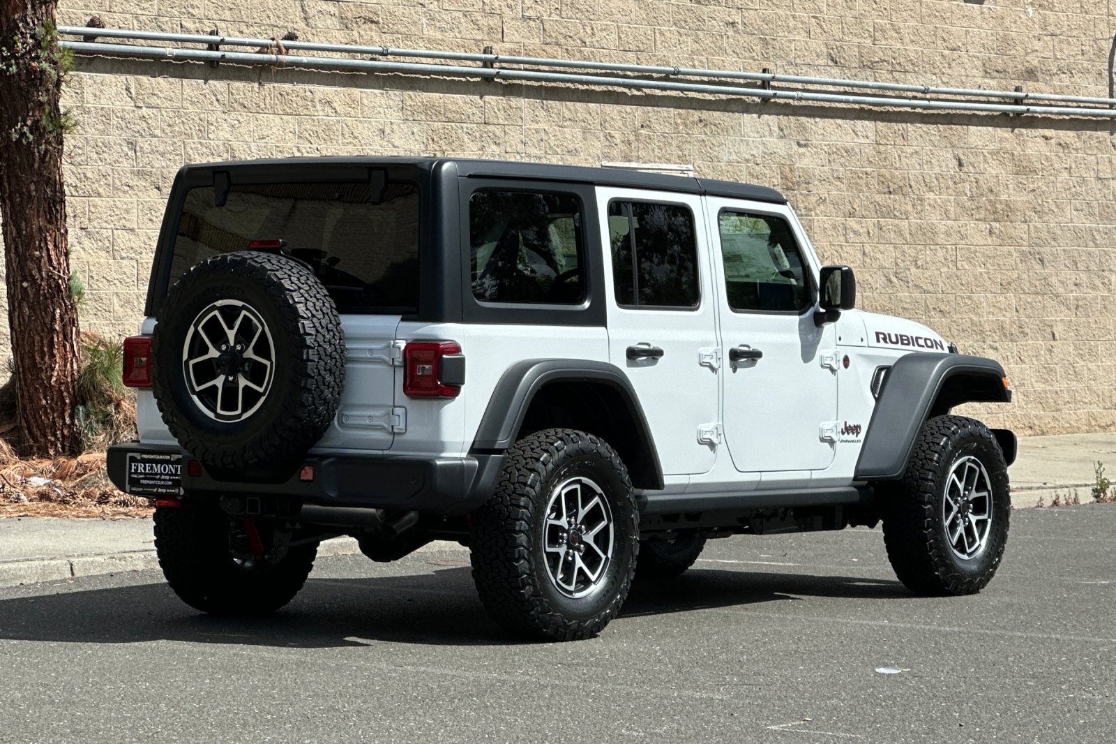 New 2026 Bright White Clearcoat Jeep Rubicon image 3