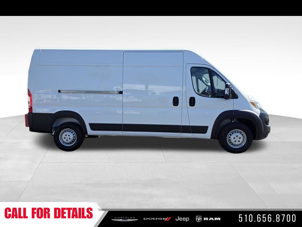 New 2026 Bright White Clear-Coat Exterior Paint RAM High Roof image 4