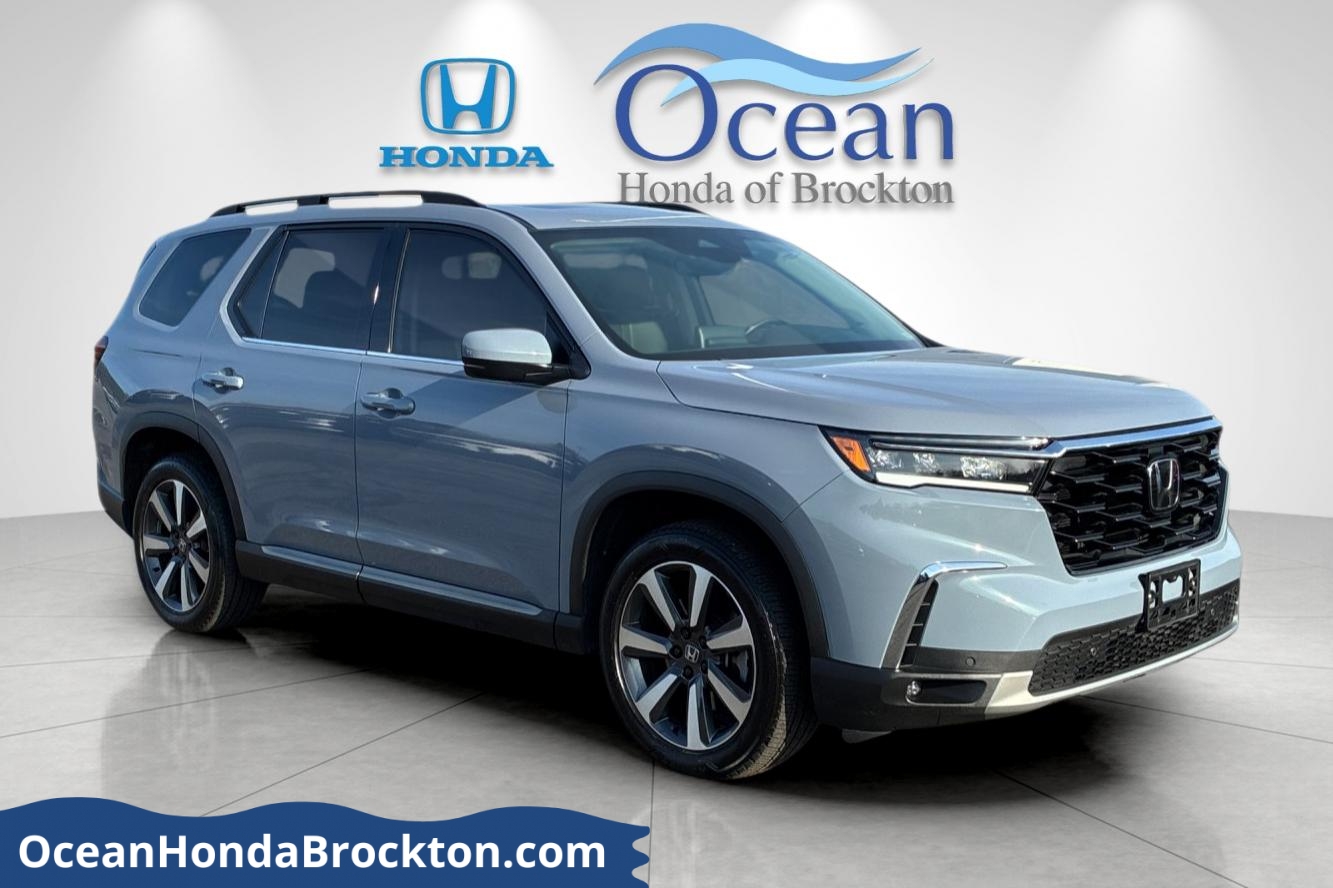 Pre-Owned 2025 Honda Pilot Touring 4D Sport Utility in Brockton