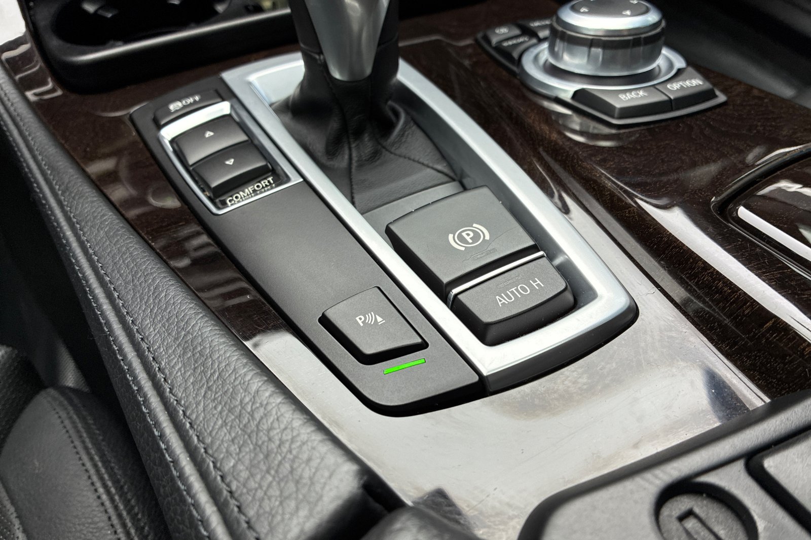 Used 2012 Black Sapphire Metallic BMW 535i image 39