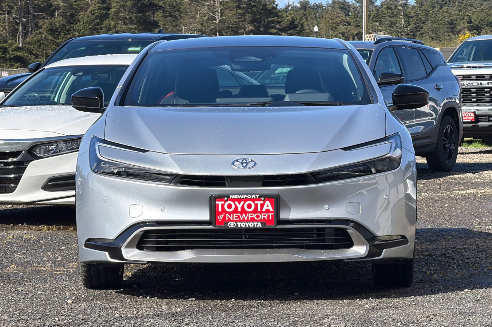 2026 Toyota Prius Plug-in Hybrid XSE Premium - Photo 6