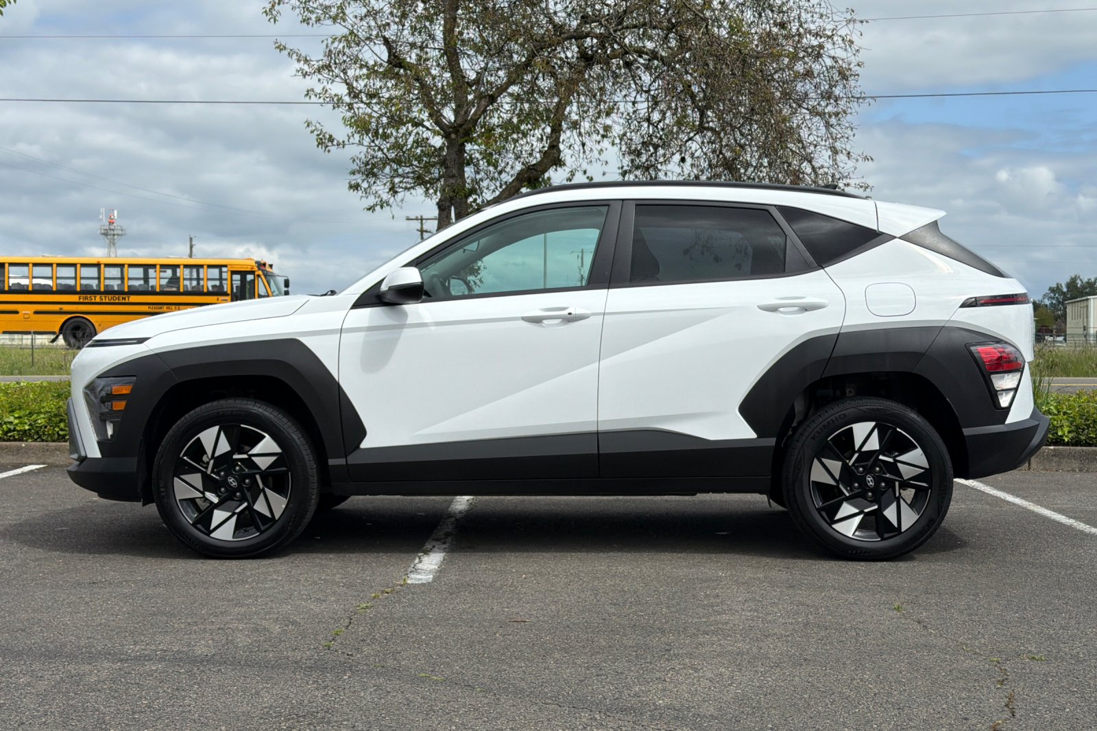 2025 Hyundai Kona SEL - Photo 7