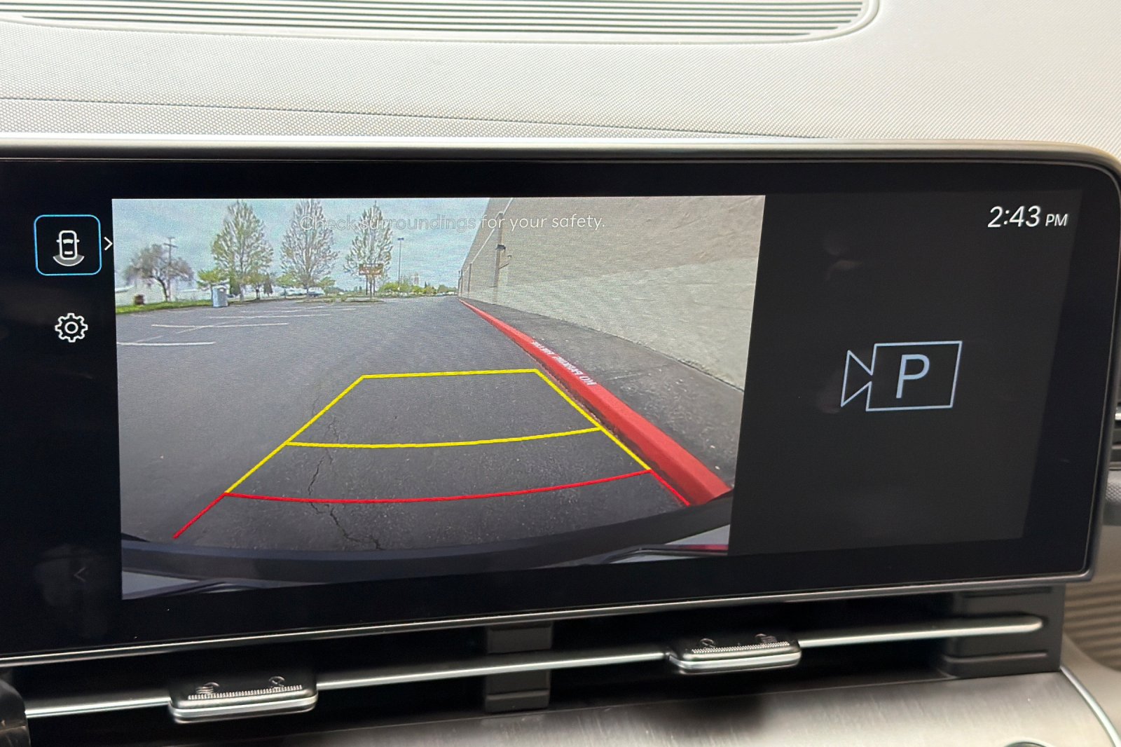 2025 Hyundai Kona SEL - Photo 19