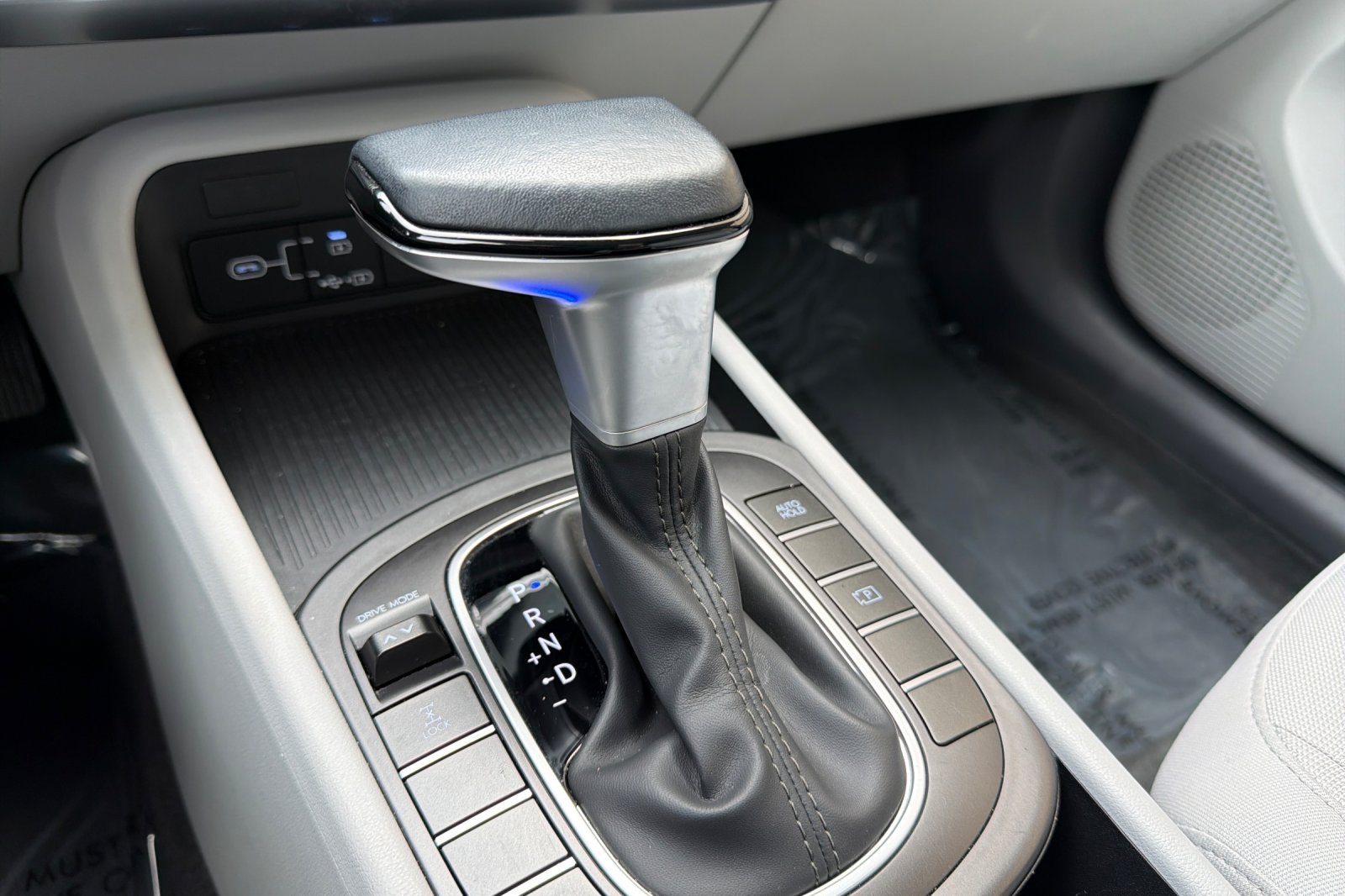 2025 Hyundai Kona SEL - Photo 21