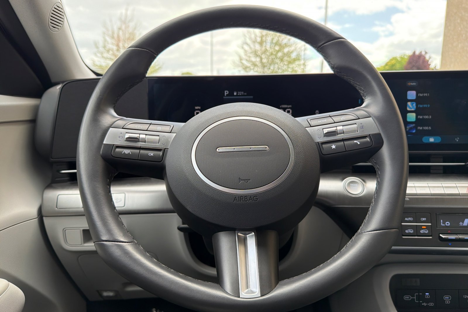 2025 Hyundai Kona SEL - Photo 23