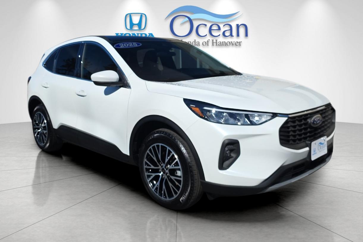 2025 Ford Escape Plug-in hybrid PHEV