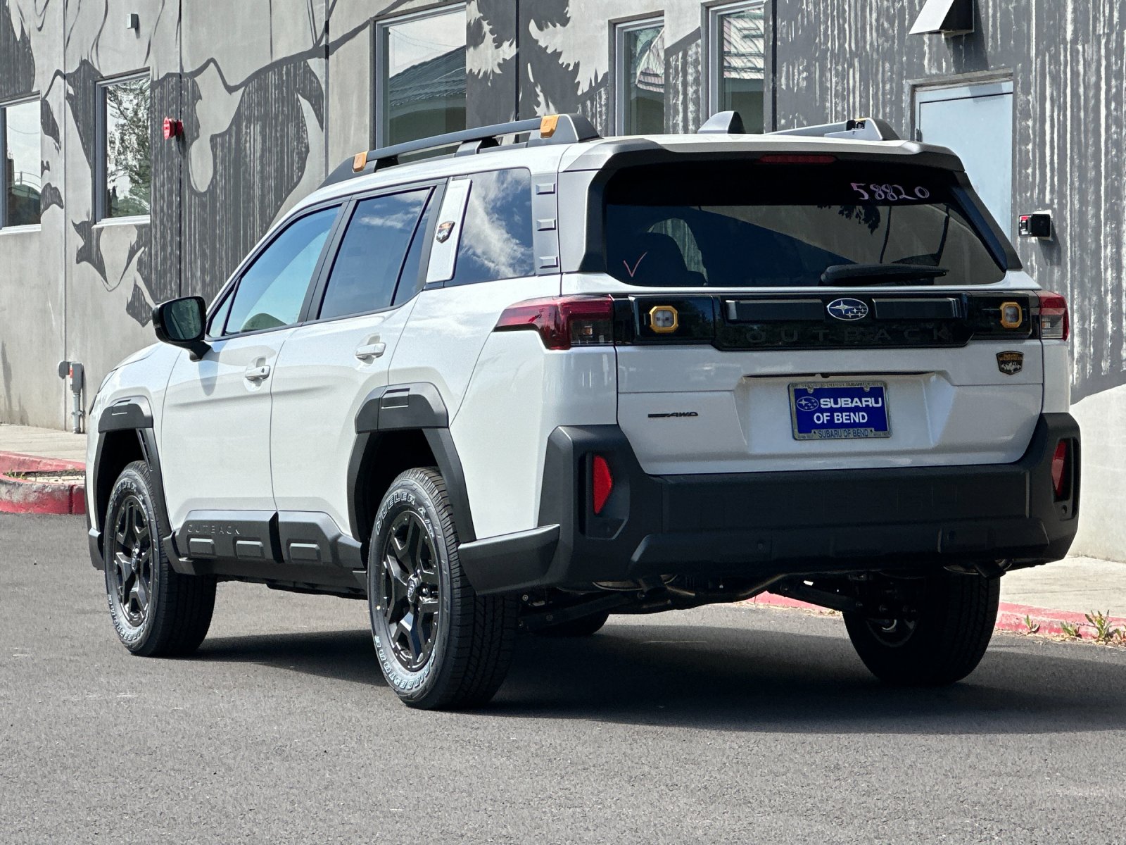 New 2026 CRYSTAL WHITE PEARL Subaru Wilderness image 4