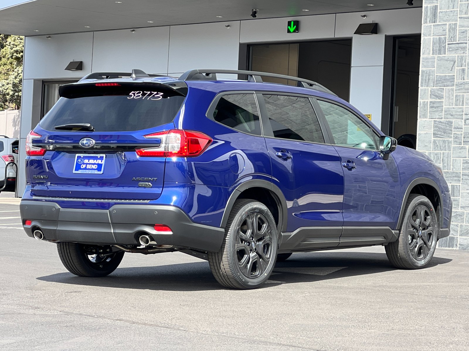 New 2026 SAPPHIRE BLUE PEARL Subaru Onyx Edition Touring 7-Passenger image 6