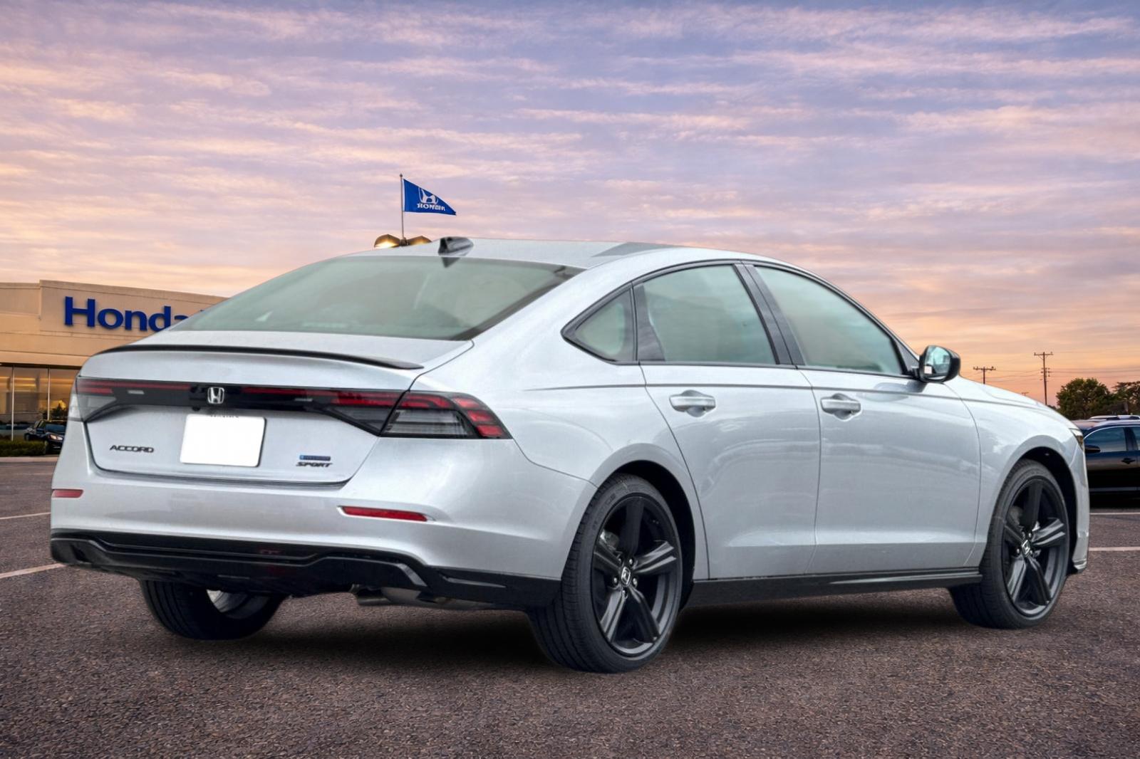 New 2026 Solar Silver Metallic Honda Sport-L image 4