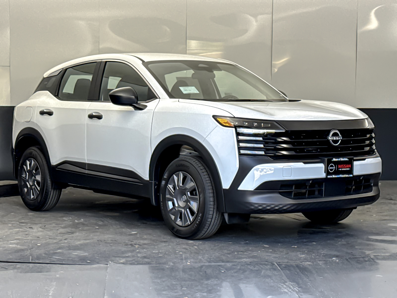 2026 Nissan Kicks 2.0 S's photo