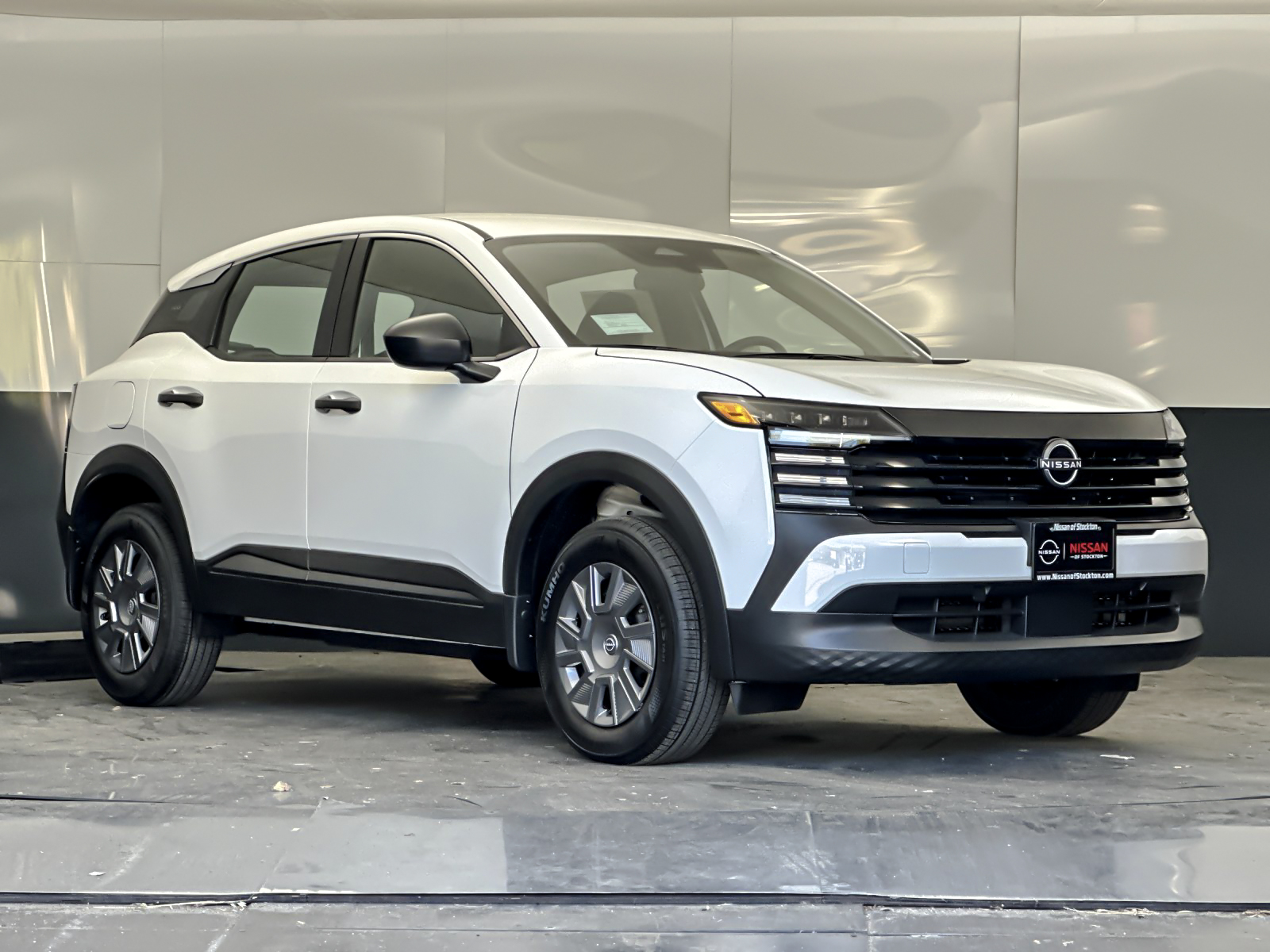 2026 Nissan KICKS