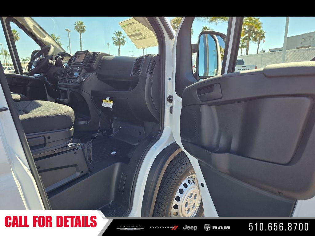 New 2026 Bright White Clearcoat RAM Base image 28