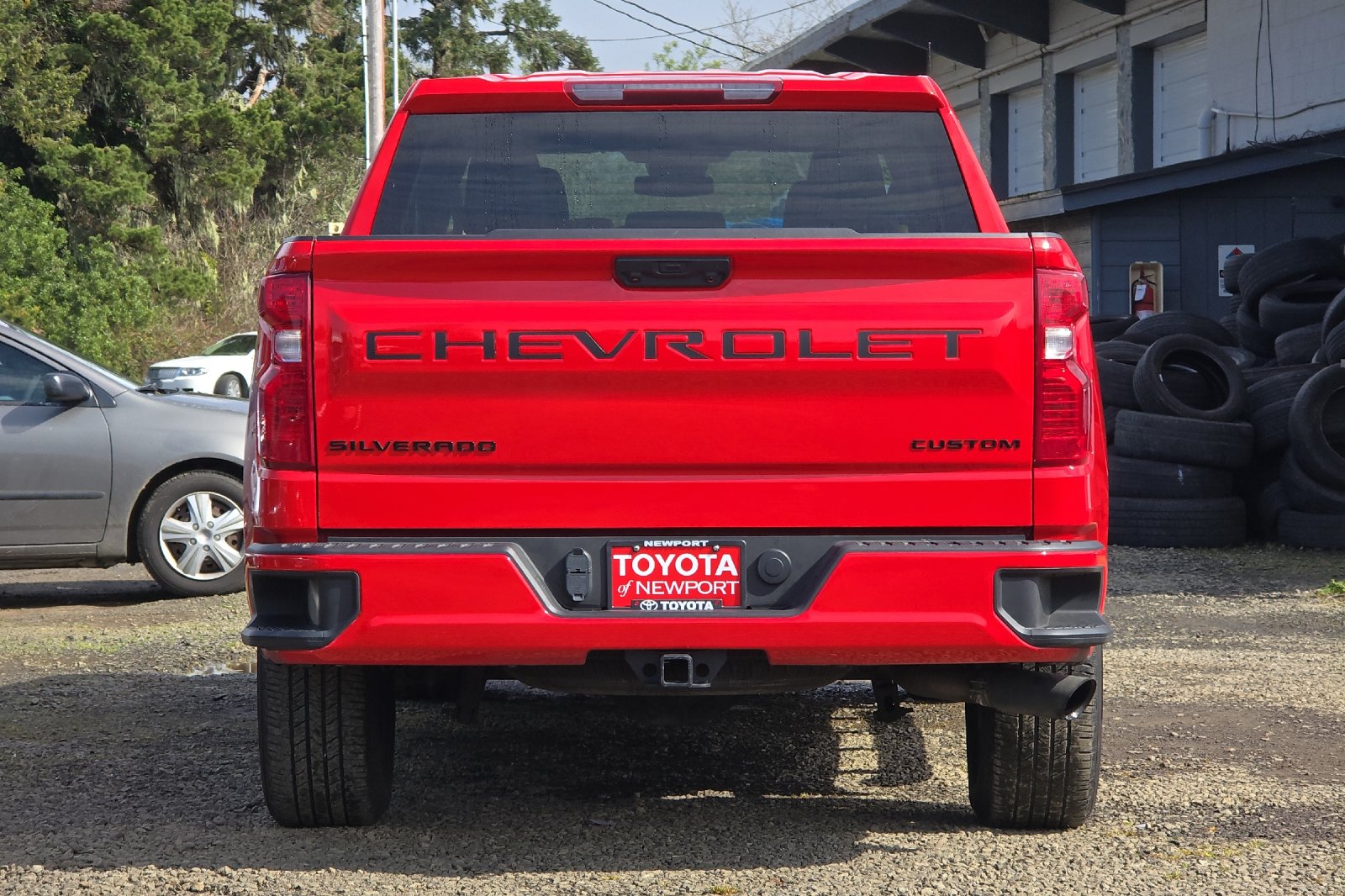 Used 2023 Red Chevrolet Custom image 5