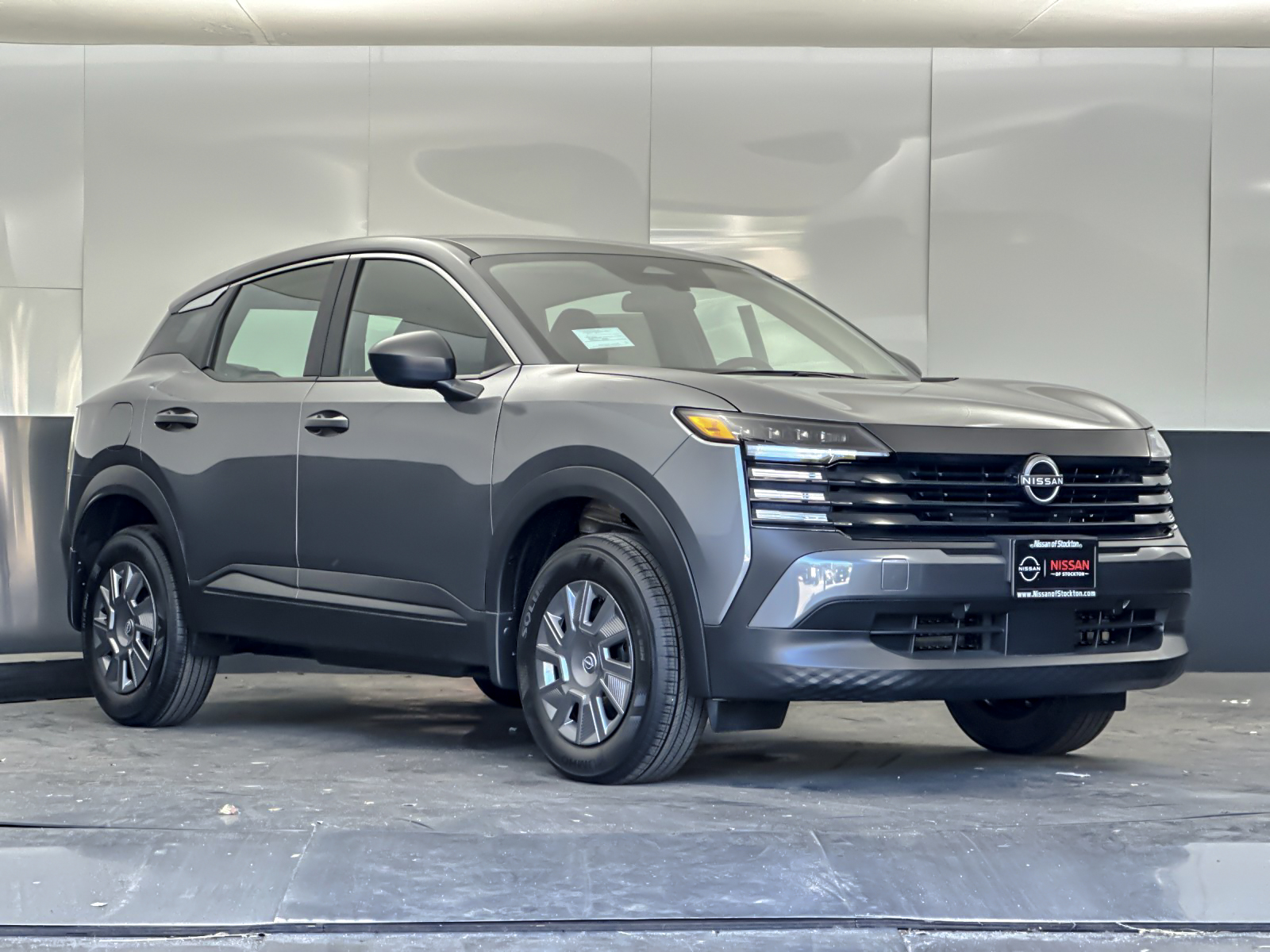 2026 Nissan Kicks 2.0 S's photo