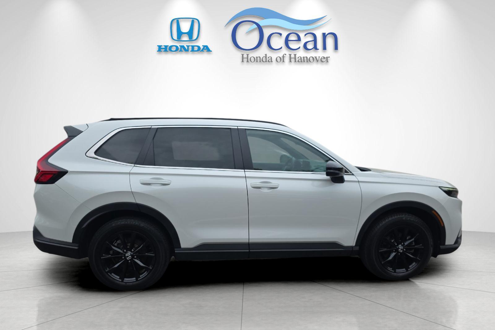 Used 2025 Platinum White Pearl Honda Sport-L image 2