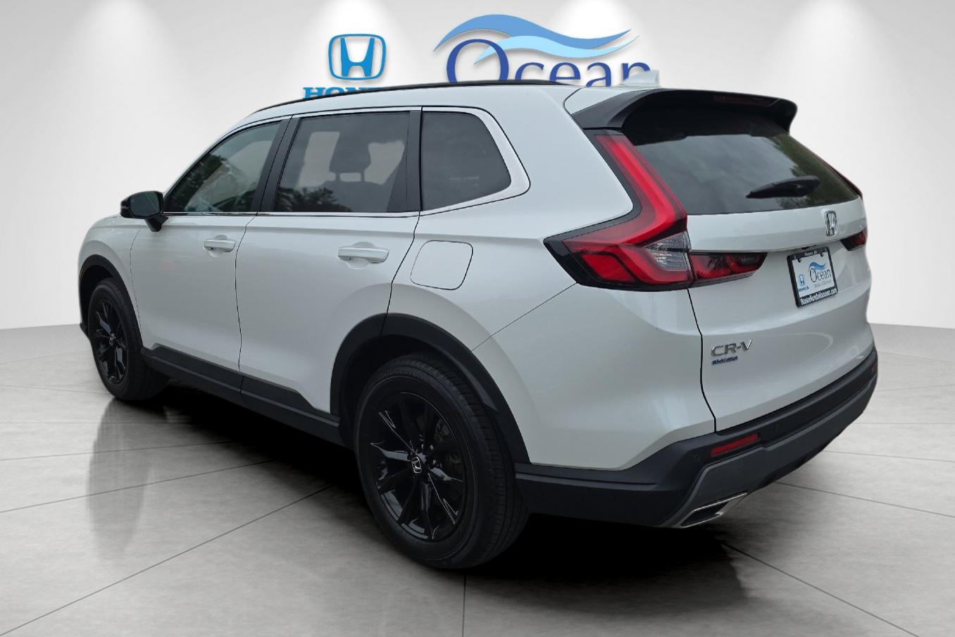 Used 2025 Platinum White Pearl Honda Sport-L image 5