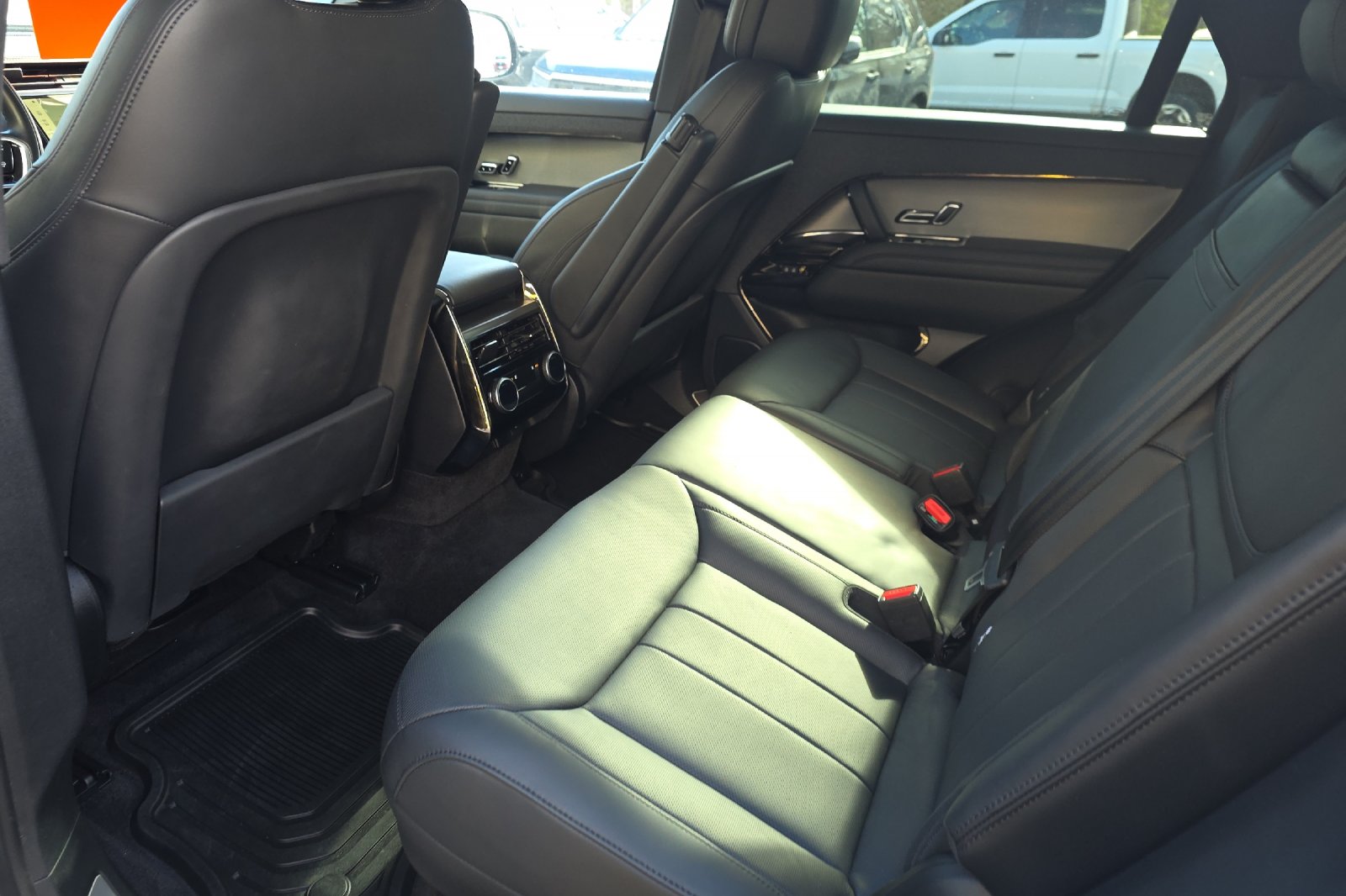 2024 Land Rover Range Rover Sport SE - Photo 13
