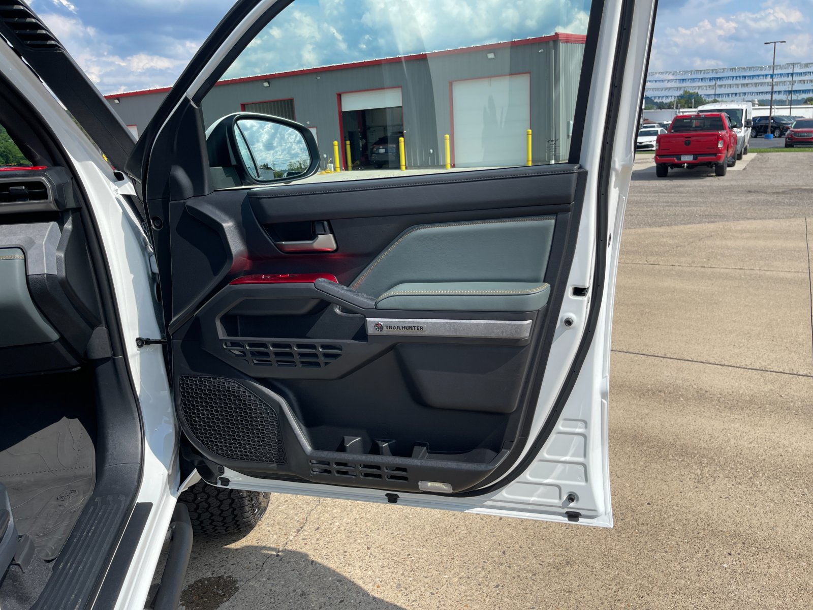 Used 2026 White Toyota Trailhunter image 17