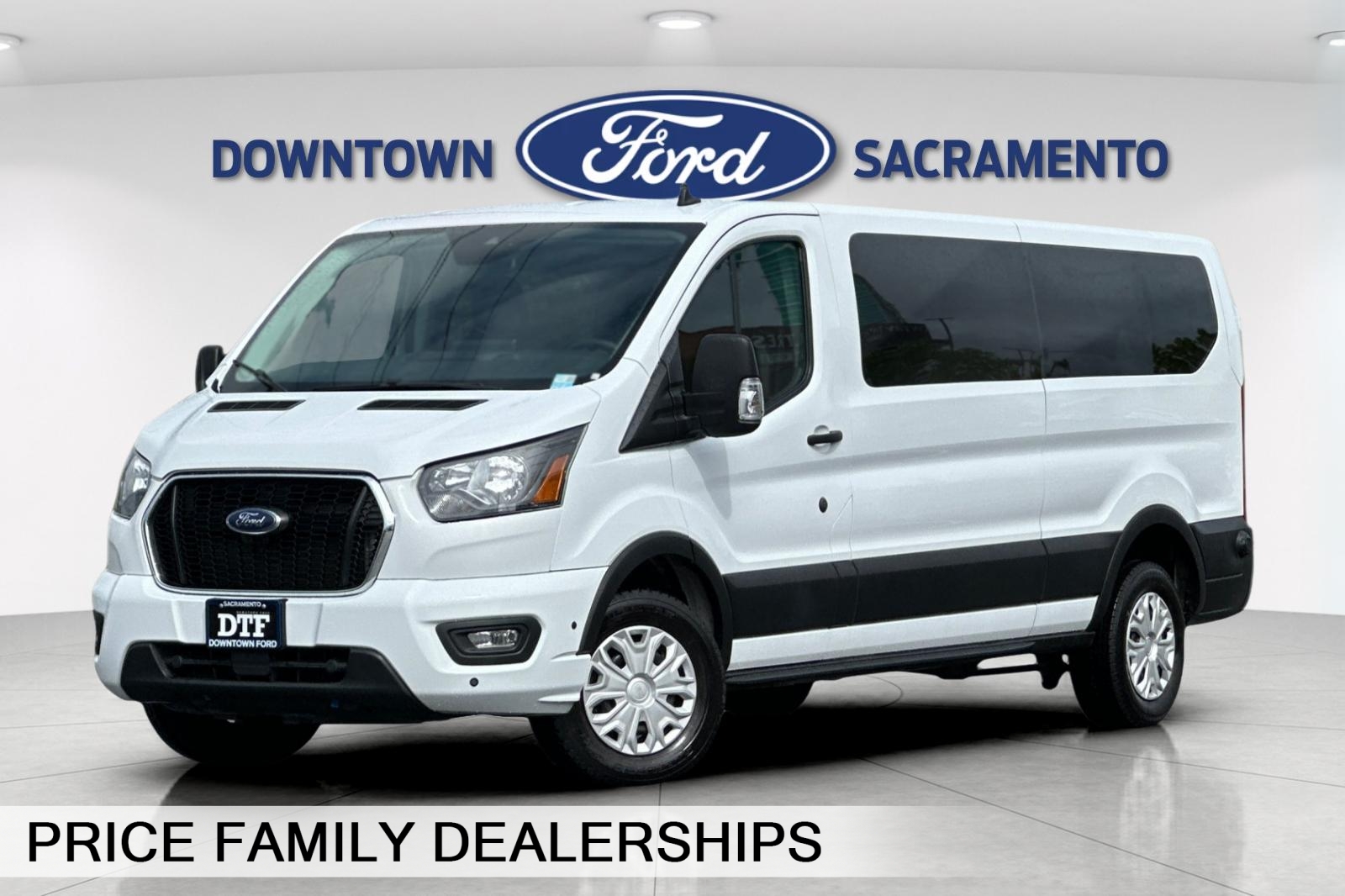 2024 Ford Transit 350 XLT Low Roof Sliding Pass. 148's photo