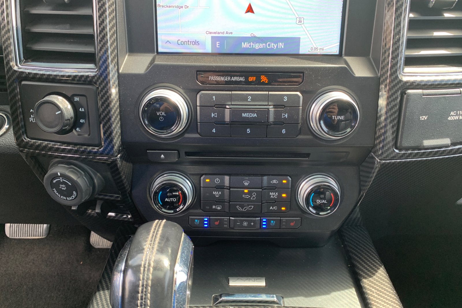 Used 2018 Black Ford Lariat image 24