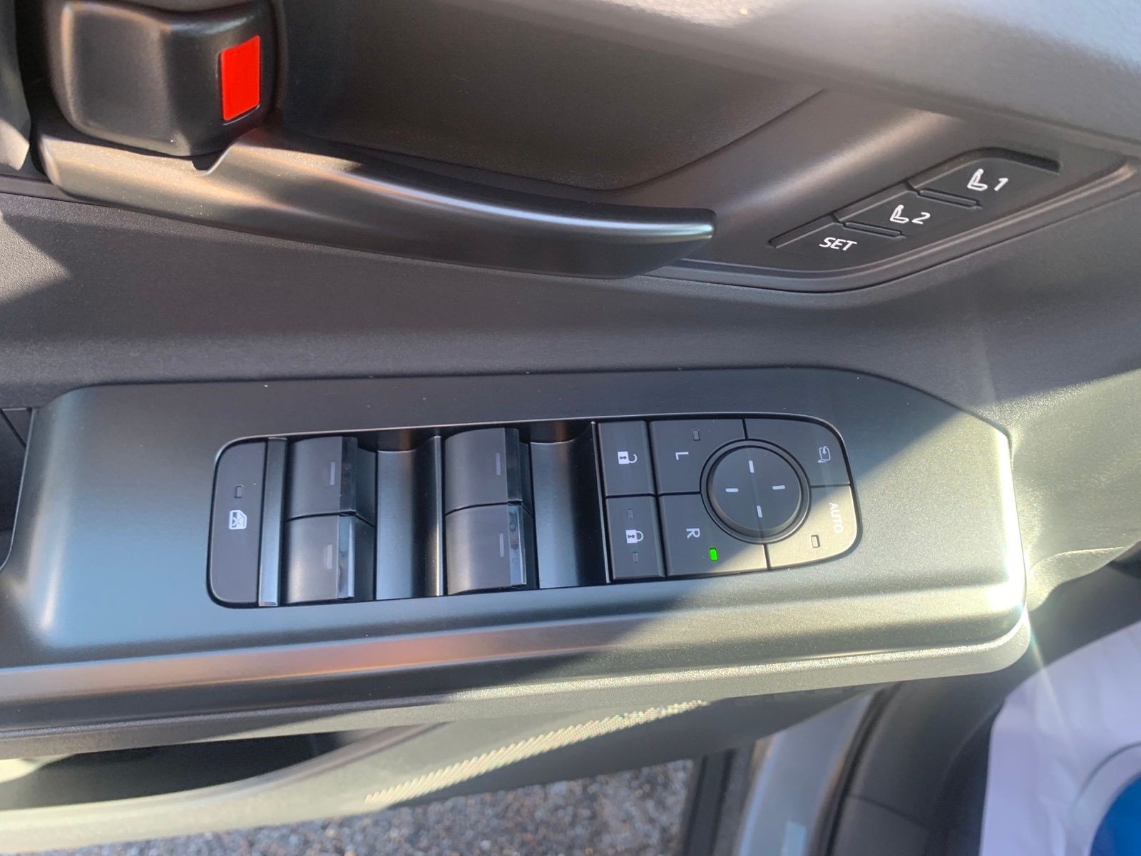Used 2026  Toyota Limited image 11