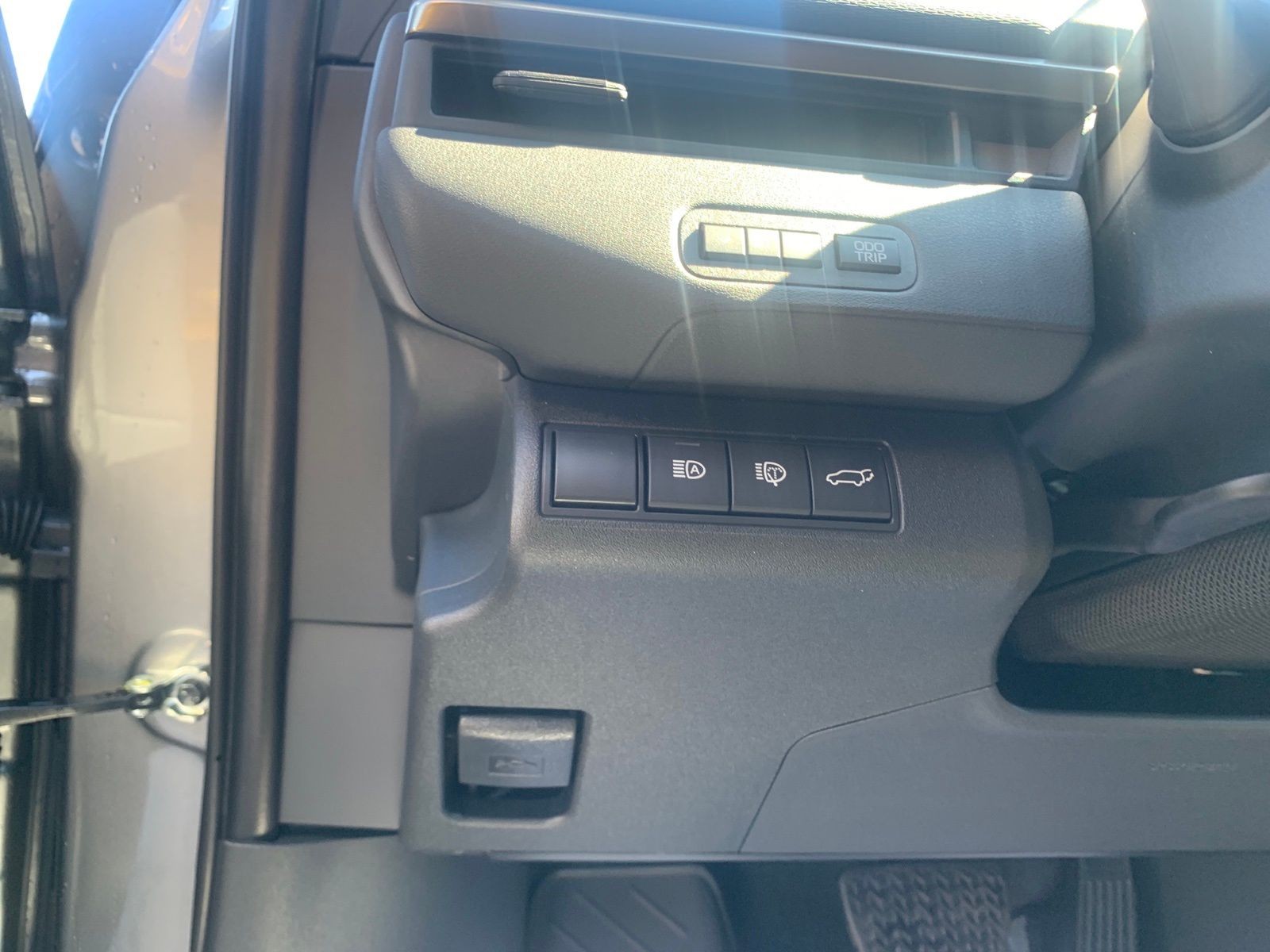 Used 2026  Toyota Limited image 13