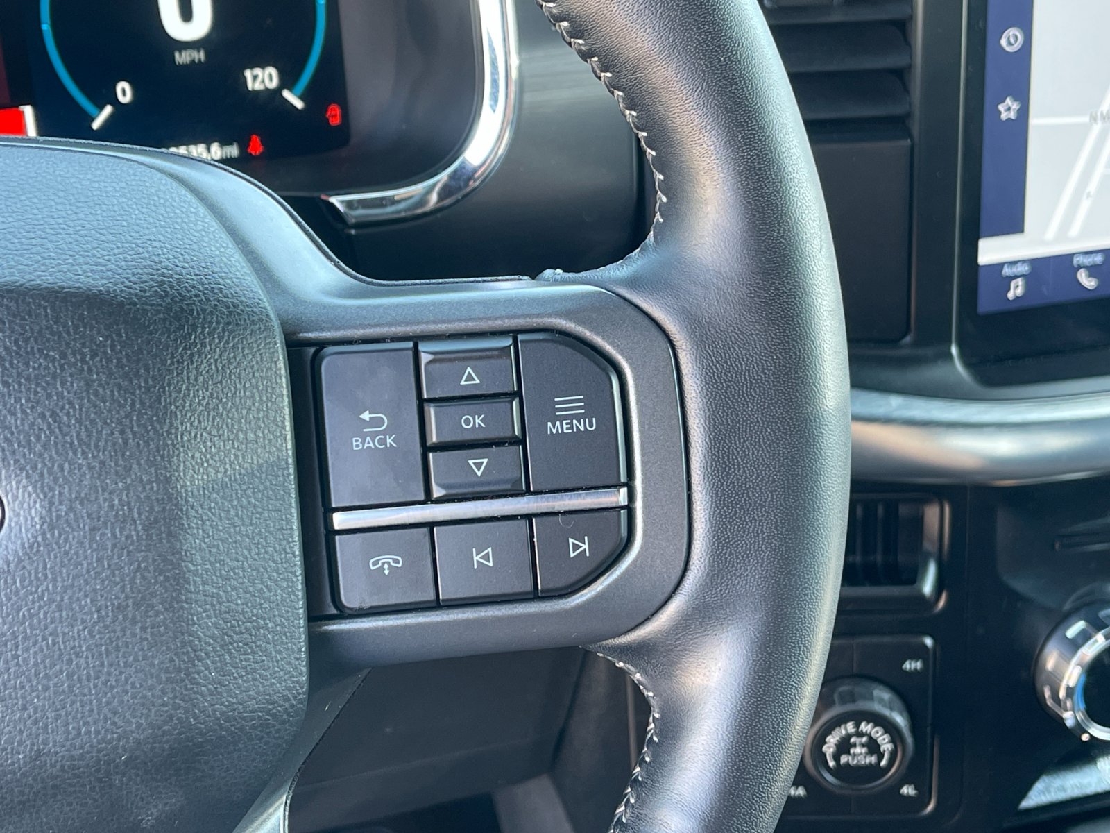 Used 2023 Gray Ford Lariat image 27