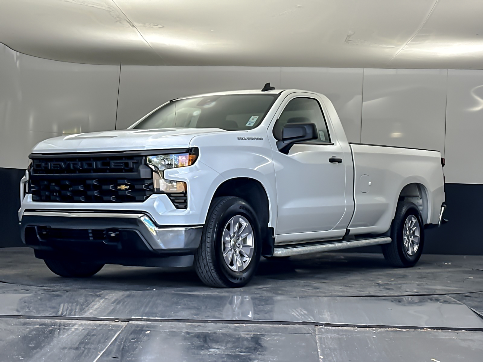 Used 2025 White Chevrolet WT image 7