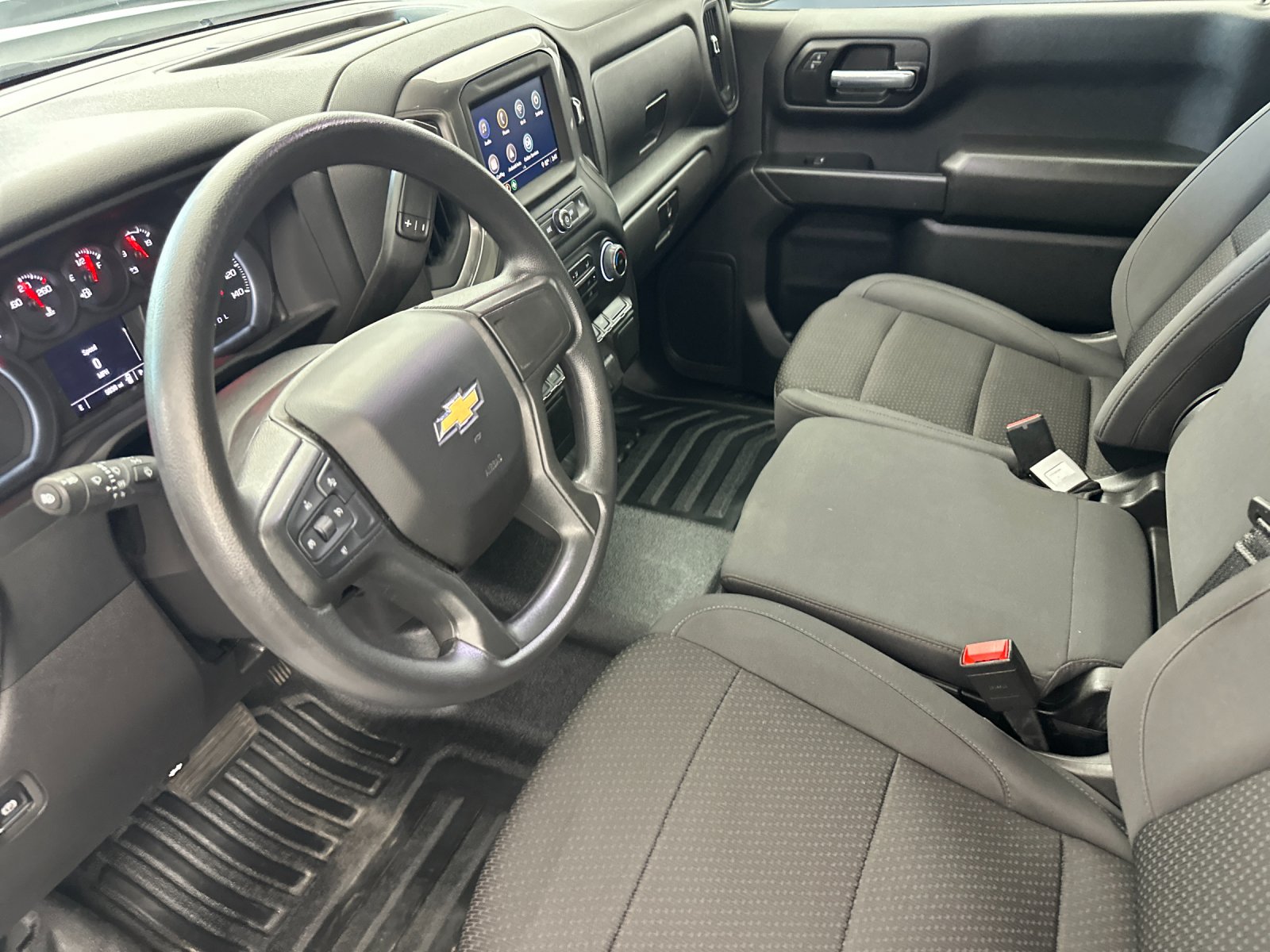 Used 2025 White Chevrolet WT image 9