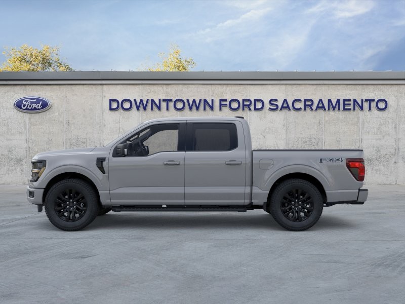 New 2026 Oxford White Ford XLT image 4