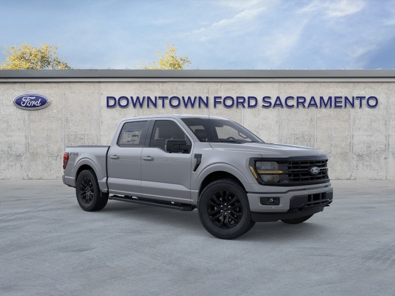 New 2026 Oxford White Ford XLT image 8