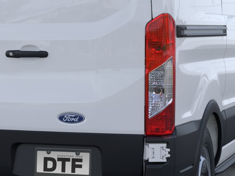 New 2026 Oxford White Ford Cargo Van image 22
