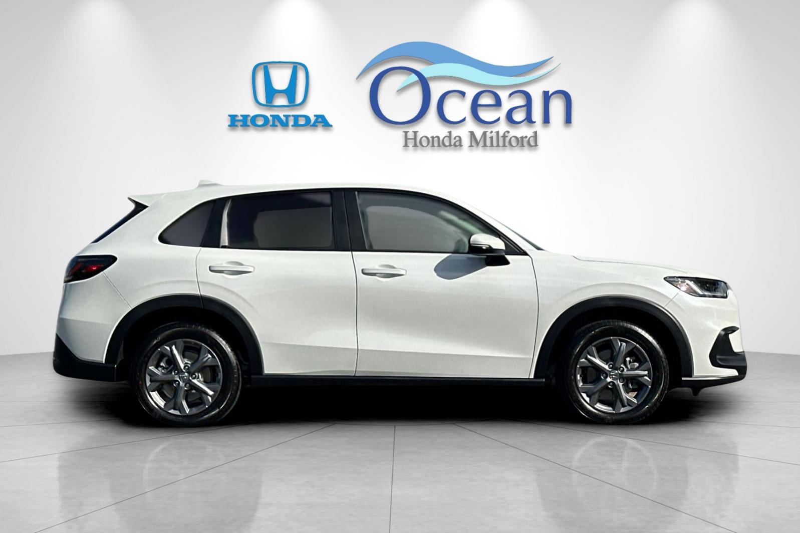 New 2027 Platinum White Pearl Honda LX AWD image 6