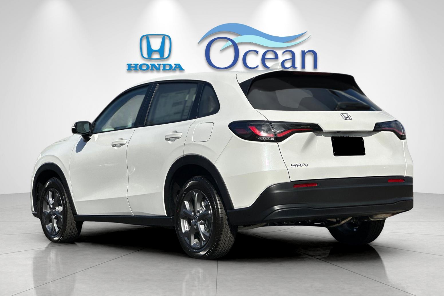 New 2027 Platinum White Pearl Honda LX AWD image 3