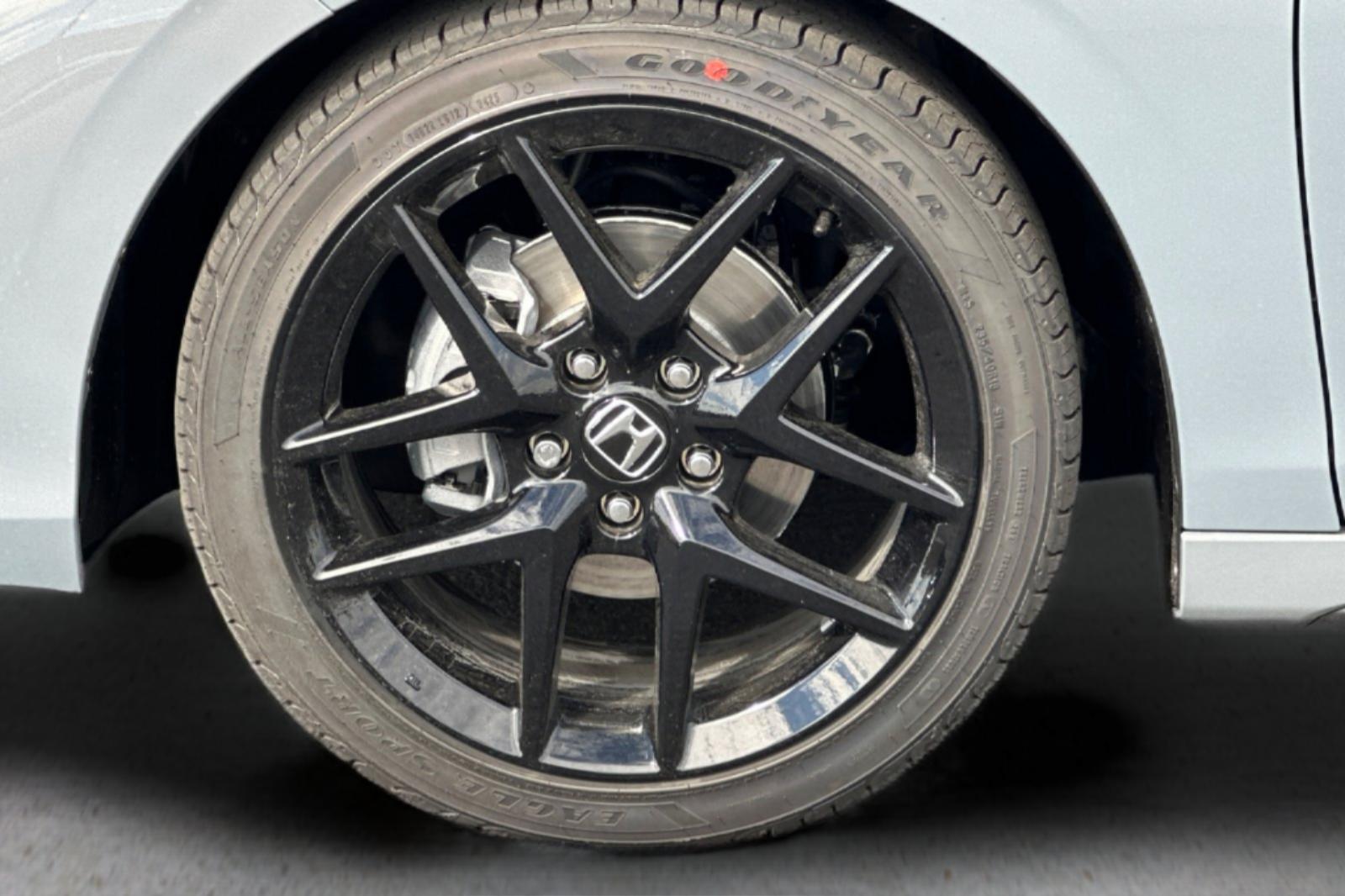 New 2026 Urban Gray Pearl Honda FWD Sport image 30