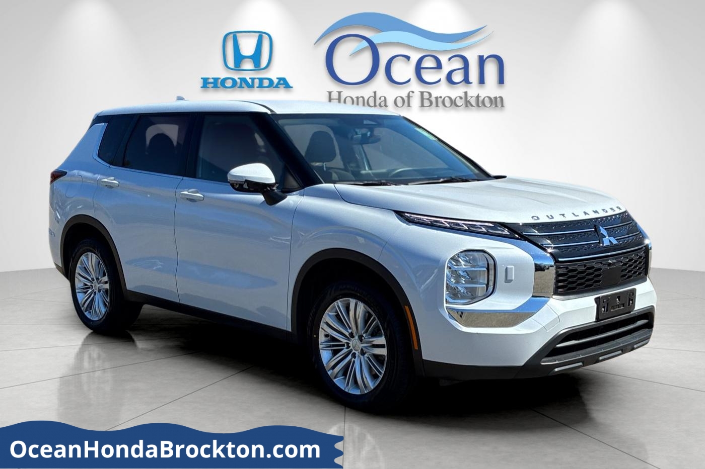 2023 Mitsubishi Outlander ES