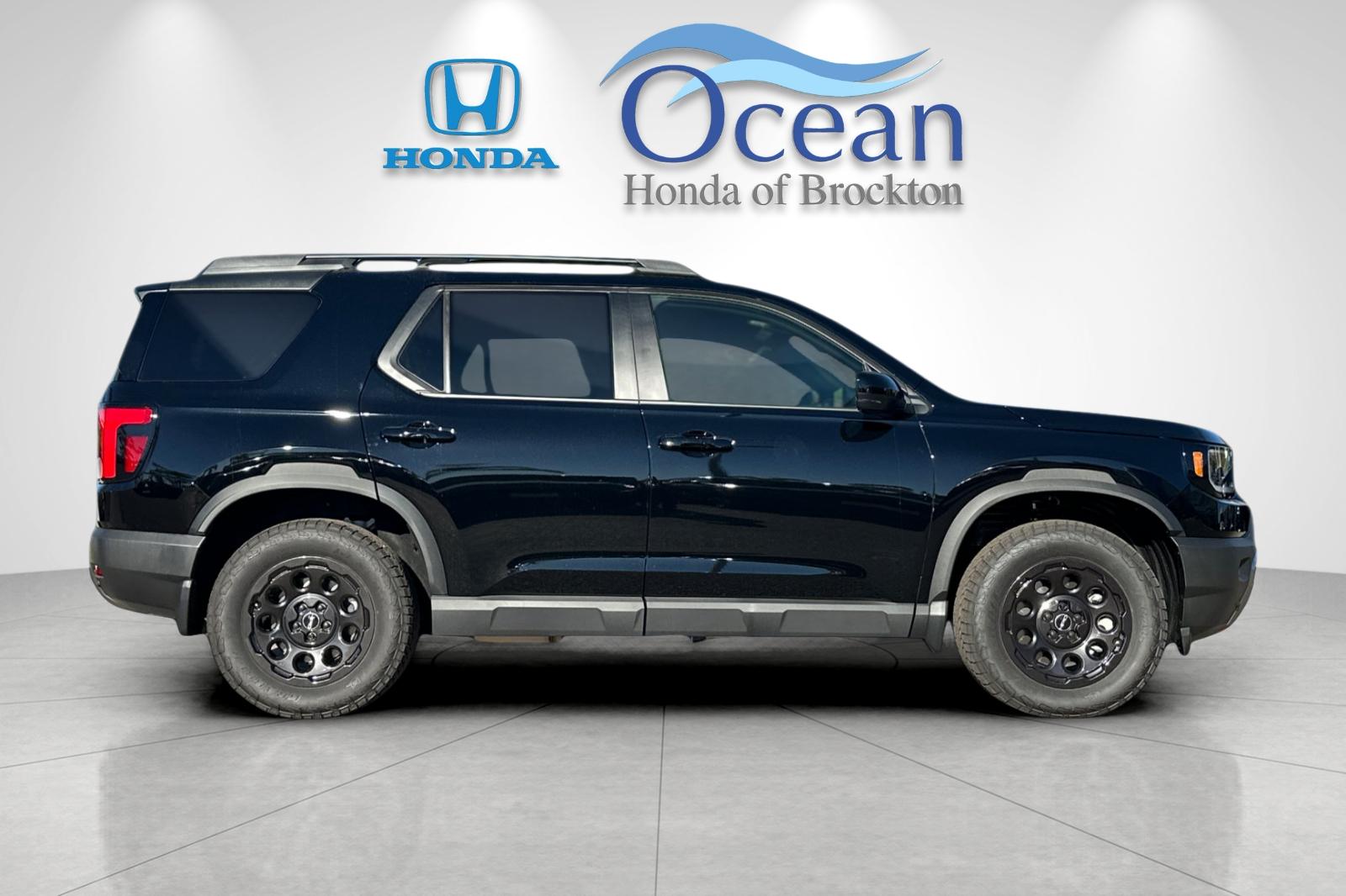 New 2026 Obsidian Honda TrailSport Blackout image 6