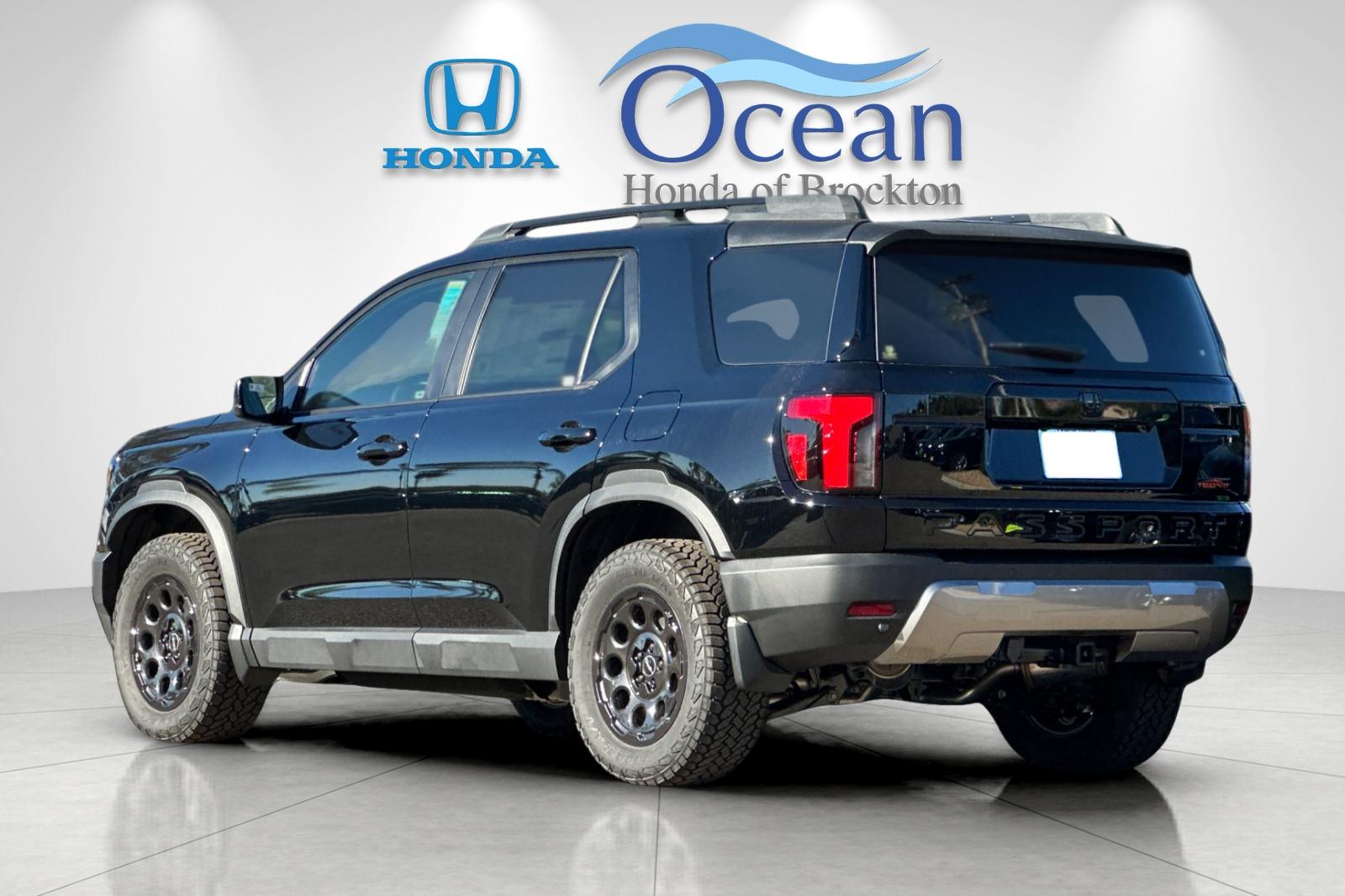 New 2026 Obsidian Honda TrailSport Blackout image 3