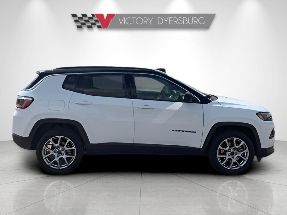 Used 2025 Bright White Clearcoat Jeep Limited image 9