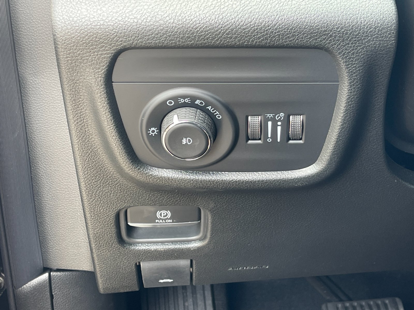 New 2026 Black Jeep Limited image 32