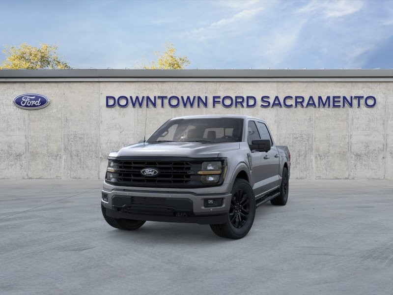 New 2026 Carbonized Gray Metallic Ford XLT image 3
