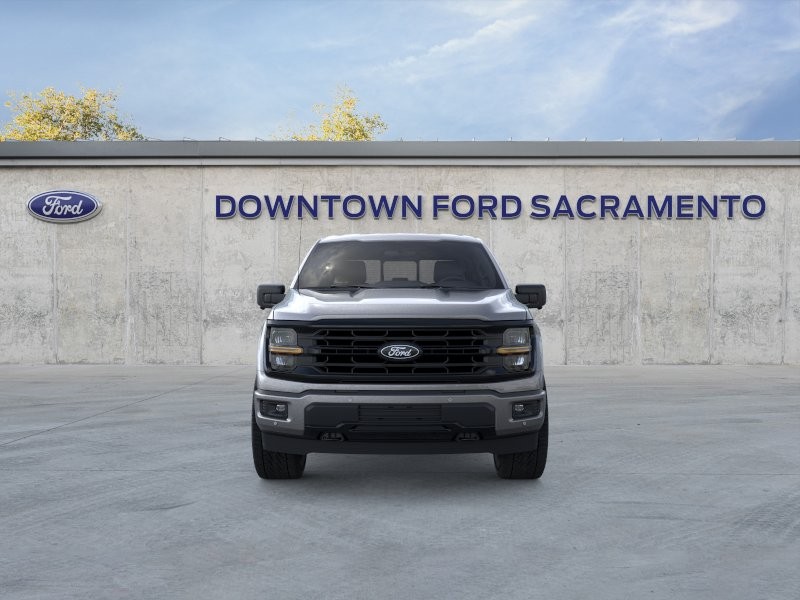 New 2026 Carbonized Gray Metallic Ford XLT image 7