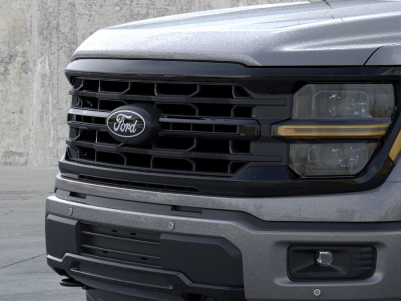 New 2026 Carbonized Gray Metallic Ford XLT image 18