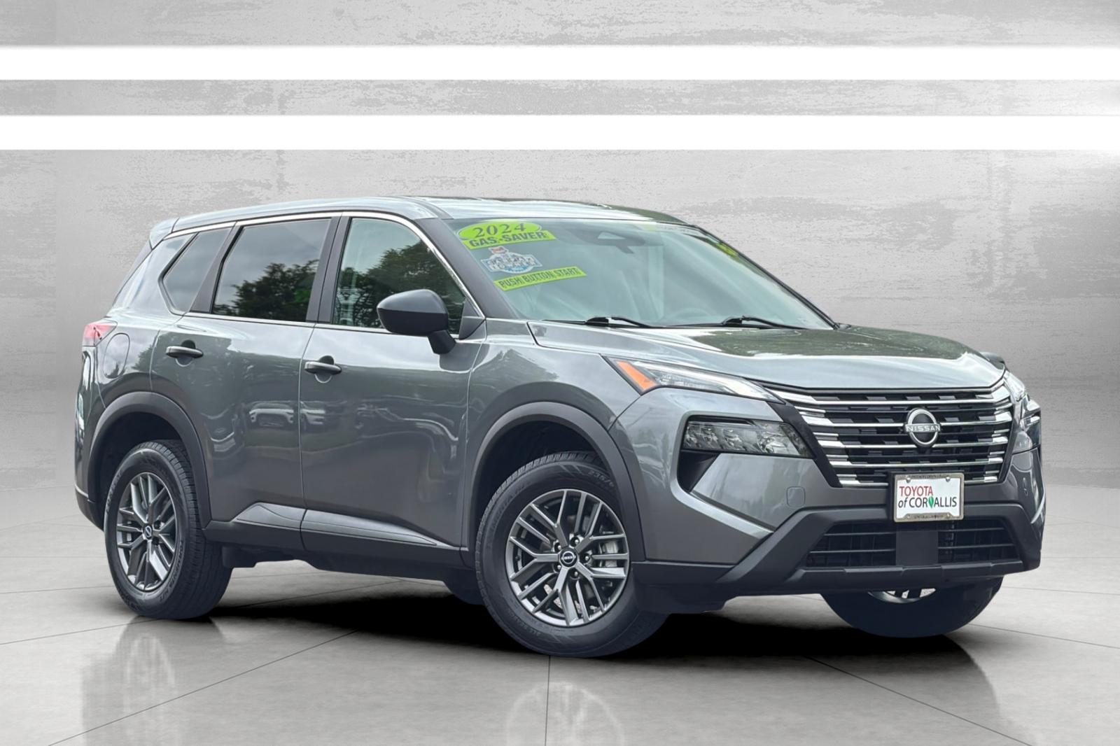 2024 Nissan Rogue S FWD's photo