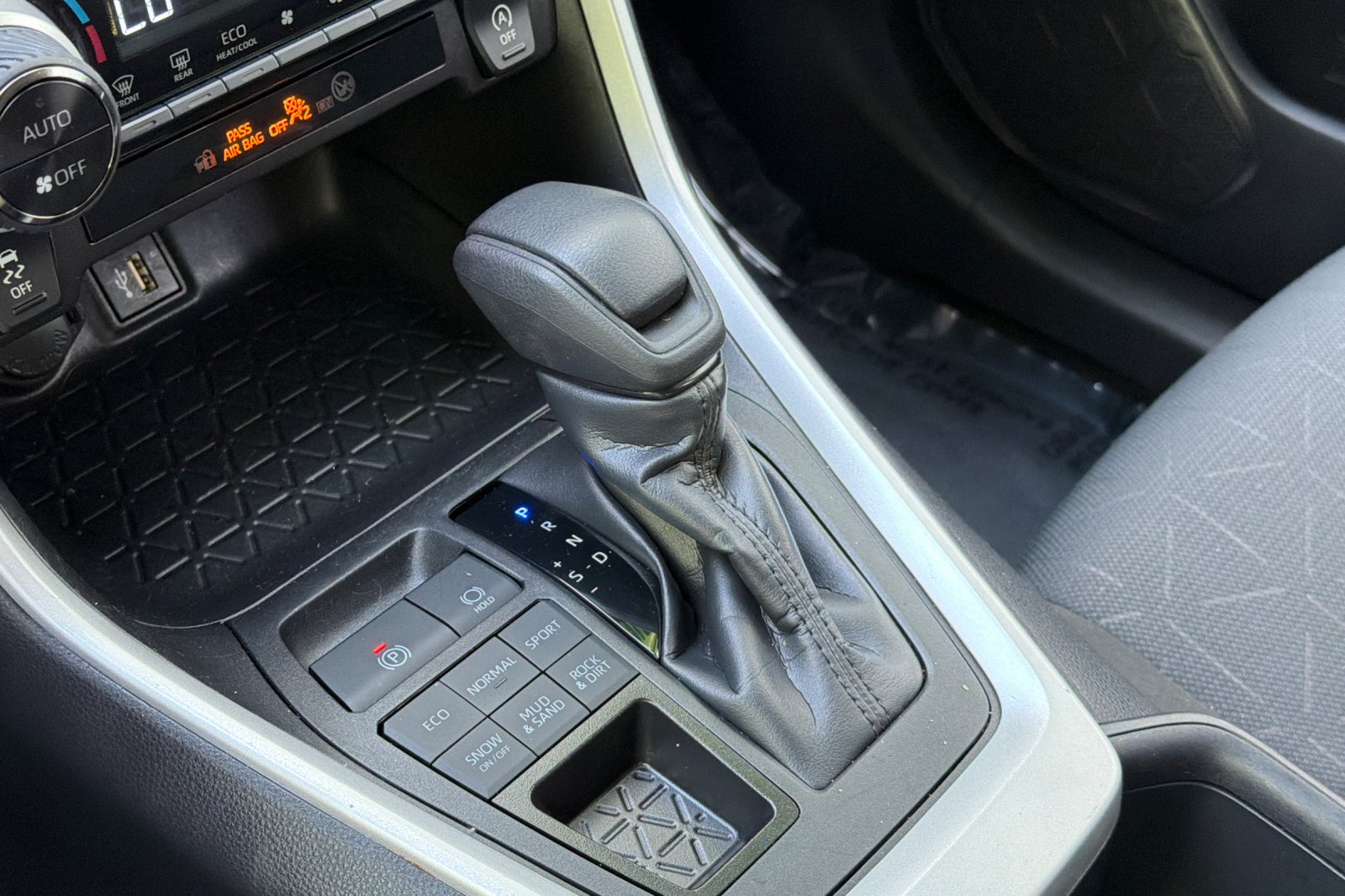 Used 2025 Black Toyota XLE image 21